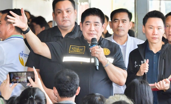 ธรรมนัสลงพื้นที่นครปฐม เร่งสร้างประตูระบายน้ำห้วยพลู–พระน้อย แก้น้ำท่วมยั่งยืน