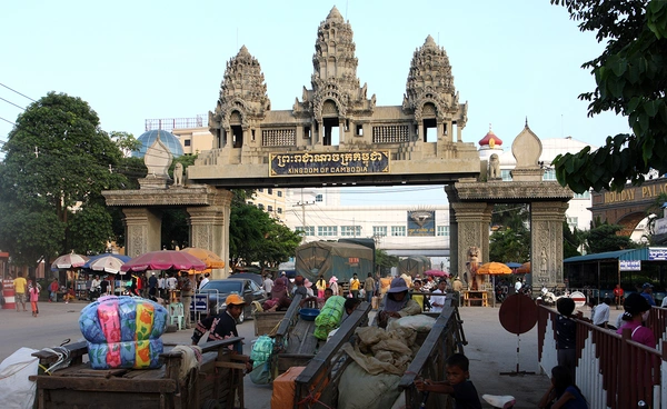 หอการค้าไทย คาดเหตุปะทะชายแดนไทย-กัมพูชา กระทบเศรษฐกิจ 1.1 หมื่นล้านต่อเดือน