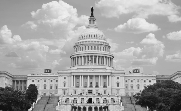 “โศกนาฏกรรมสู่การแตกแยก” วาทกรรมการเมือง ฉีกความสามัคคีอเมริกาได้อย่างไร ?​