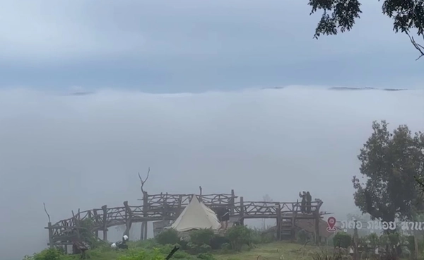 ชม "ทะเลหมอกหน้าฝน" ภูค้อ-บ้านไฮตาก จ.เลย สัมผัสธรรมชาติแบบ 180 องศา