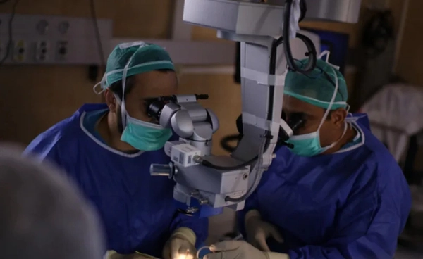 สำเร็จครั้งแรกของโลก ปลูกตากระจกตาพิมพ์ 3 มิติ คืนการมองเห็นให้กับผู้ป่วย