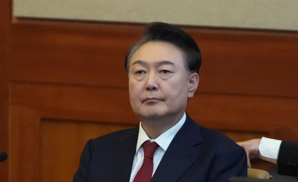 ยุน ซ็อก-ย็อล ถูกฟ้องใช้อำนาจในทางมิชอบ จากประกาศกฎอัยการศึก