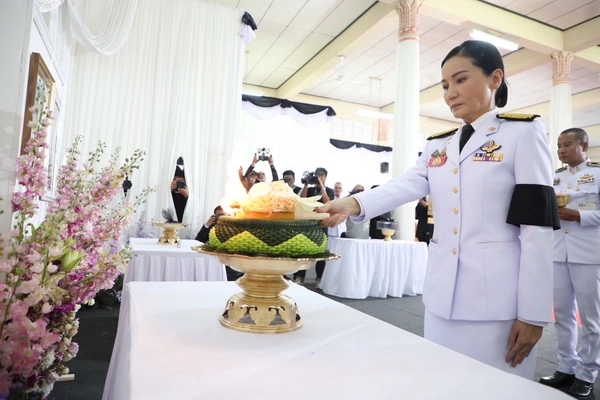 'รมว.นฤมล' ร่วมพิธีพระราชทานเพลิงศพ เหยื่อชายแดนไทย-กัมพูชา