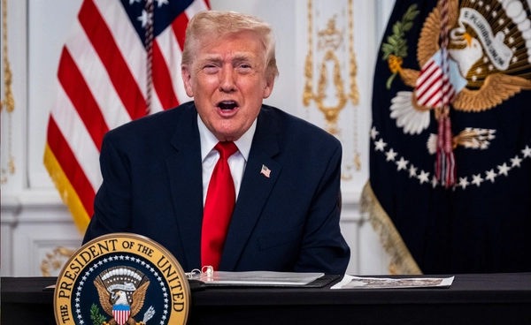 ทรัมป์ระงับการอพยพ  จากประเทศ ‘โลกที่สาม’  สั่งตรวจสอบกรีนการ์ดทั้งหมด