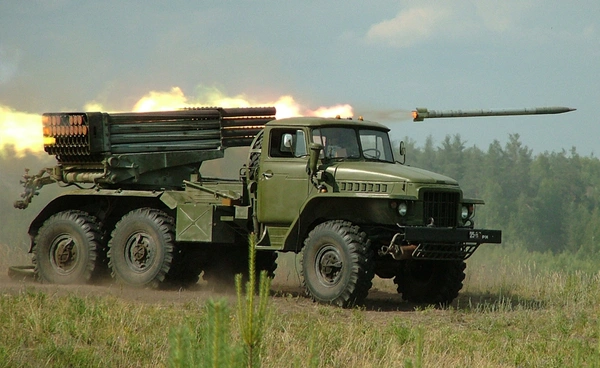 ผ่าผลกระทบจรวด BM-21 เชิงลึก ที่สร้างพื้นที่เสี่ยงลูกหลงเป็นรัศมีสูงสุด 600 เมตร