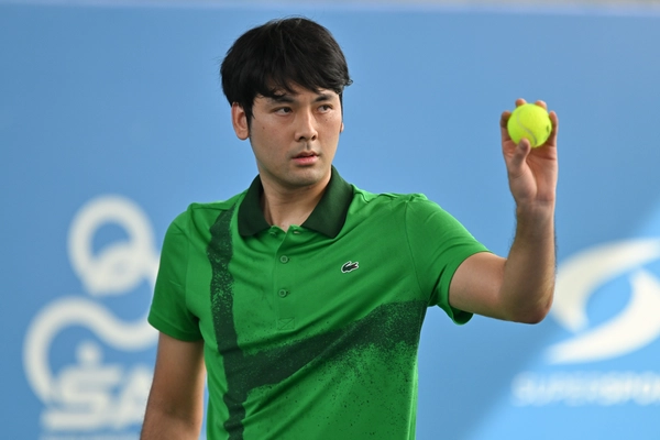 จากจอแก้วสู่คอร์ตเทนนิส "บอม ธนิน" คืนสนามในรอบหลายสิบปี รายการ Singha Championship 2025