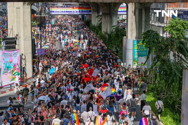รูป-นายกฯ นำขบวนพาเหรดเปิดงาน “Bangkok Pride Parade 2025” ปักหมุดดึงดูดนักท่องเที่ยวจากทั่วโลก-34