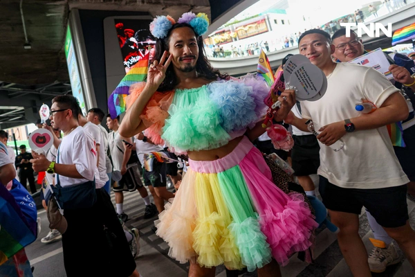 รูป-นายกฯ นำขบวนพาเหรดเปิดงาน “Bangkok Pride Parade 2025” ปักหมุดดึงดูดนักท่องเที่ยวจากทั่วโลก-41