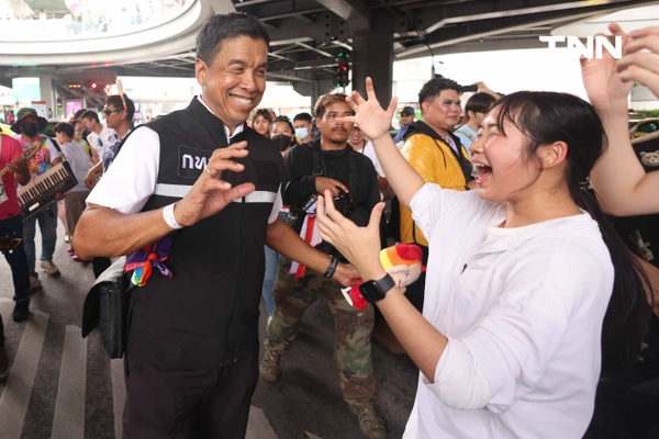 รูป-นายกฯ นำขบวนพาเหรดเปิดงาน “Bangkok Pride Parade 2025” ปักหมุดดึงดูดนักท่องเที่ยวจากทั่วโลก-37