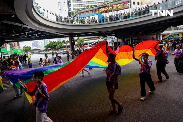 รูป-นายกฯ นำขบวนพาเหรดเปิดงาน “Bangkok Pride Parade 2025” ปักหมุดดึงดูดนักท่องเที่ยวจากทั่วโลก-40