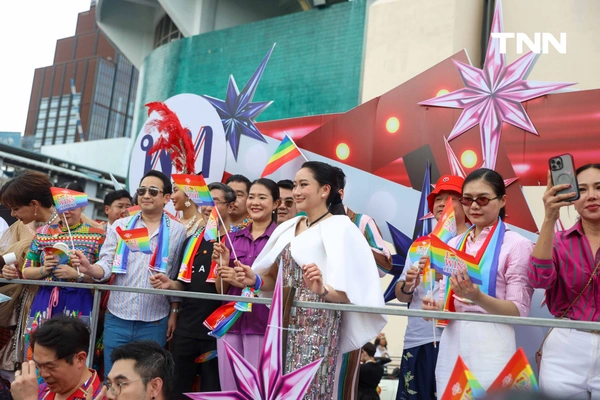 รูป-นายกฯ นำขบวนพาเหรดเปิดงาน “Bangkok Pride Parade 2025” ปักหมุดดึงดูดนักท่องเที่ยวจากทั่วโลก-8