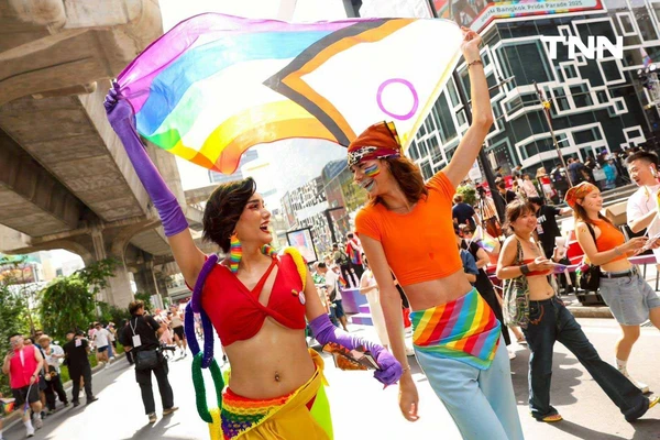 รูป-นายกฯ นำขบวนพาเหรดเปิดงาน “Bangkok Pride Parade 2025” ปักหมุดดึงดูดนักท่องเที่ยวจากทั่วโลก-3
