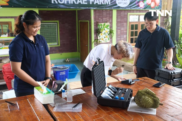 รูป-นาโนเทค นำต้นแบบ "N-sense" ลงพื้นที่จังหวัดระยอง ทดสอบวิเคราะห์ BY2 ใน ทุเรียน-17