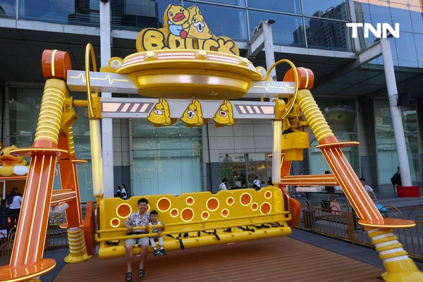 รูป-ฉลองครบรอบ 20 ปี เจ้าเป็ดสีเหลือง “B.Duck” พร้อมร่วมสนุกกับสวนสนุกสุดคิวท์ใจกลางเมือง-16