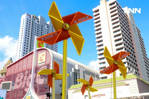 รูป-ฉลองครบรอบ 20 ปี เจ้าเป็ดสีเหลือง “B.Duck” พร้อมร่วมสนุกกับสวนสนุกสุดคิวท์ใจกลางเมือง-6