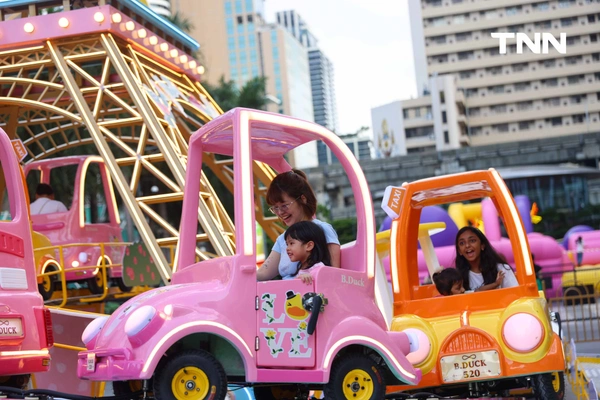 รูป-ฉลองครบรอบ 20 ปี เจ้าเป็ดสีเหลือง “B.Duck” พร้อมร่วมสนุกกับสวนสนุกสุดคิวท์ใจกลางเมือง-20