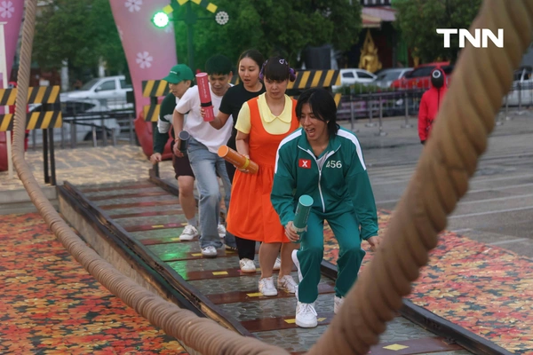 รูป-“โกโกวา” กับแฟนหนุ่ม “ซอลซู” บุกกรุง ชวนคนไทยเล่นเกมกระโดดเชือก ลานคนเมือง เสาชิงช้า-17