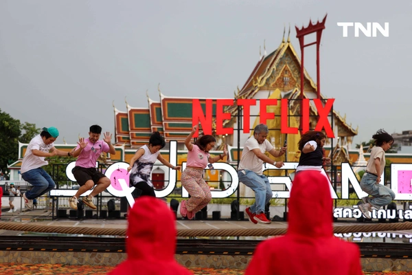 รูป-“โกโกวา” กับแฟนหนุ่ม “ซอลซู” บุกกรุง ชวนคนไทยเล่นเกมกระโดดเชือก ลานคนเมือง เสาชิงช้า-5