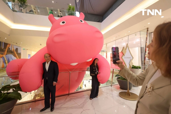 รูป-“YIMU ART EXHIBITION” โชว์ผลงานของ “ลีโอ หวง” ศิลปินดาวรุ่งจีน ร่วมฉลอง 50 ปี ความสัมพันธ์ทางการทูต ไทย-จีน-16