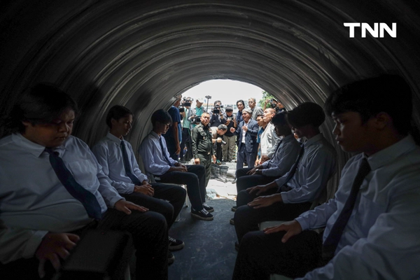 รูป-แม่ทัพภาคที่ 2 รับมอบ “บลูบังเกอร์” นวัตกรรมโดยนักศึกษาสนับสนุนความปลอดภัยทหารพื้นที่ชายแดน-10