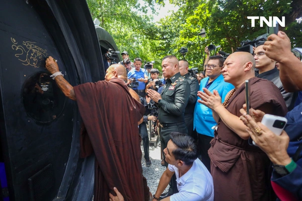 รูป-แม่ทัพภาคที่ 2 รับมอบ “บลูบังเกอร์” นวัตกรรมโดยนักศึกษาสนับสนุนความปลอดภัยทหารพื้นที่ชายแดน-9