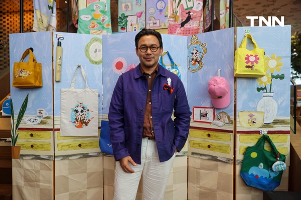 รูป-มูลนิธิรามาธิบดีฯ X 5 ศิลปิน รังสรรค์คอลเลกชันพิเศษ ส่งต่อ “ความสุขไม่มีที่สิ้นสุด”-5