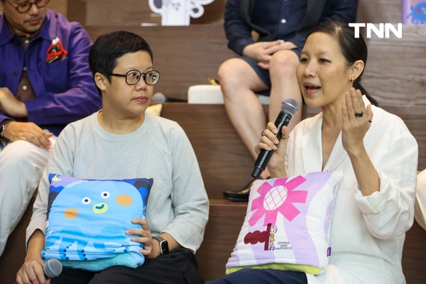 รูป-มูลนิธิรามาธิบดีฯ X 5 ศิลปิน รังสรรค์คอลเลกชันพิเศษ ส่งต่อ “ความสุขไม่มีที่สิ้นสุด”-10