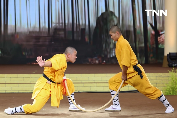 รูป-“ทั่วหล้า เทิดไท้ ถวายใจสดุดี” ร่วมเฉลิมพระเกียรติพระบาทสมเด็จพระเจ้าอยู่หัว และฉลอง 50 ปี สัมพันธ์ไทย-จีน-15