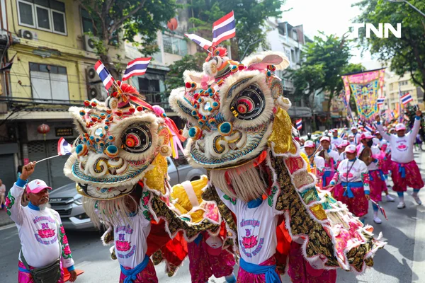 รูป-“เชิดสิงโตสองแผ่นดิน เทิดไท้องค์ราชัน” เฉลิมพระเกียรติในหลวง 73 พรรษา-17
