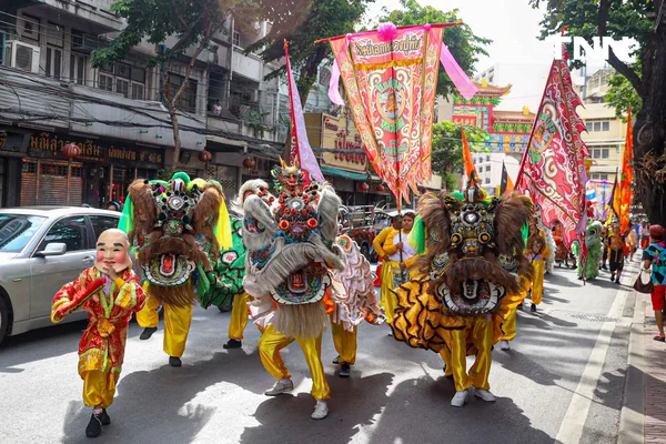 รูป-“เชิดสิงโตสองแผ่นดิน เทิดไท้องค์ราชัน” เฉลิมพระเกียรติในหลวง 73 พรรษา-18