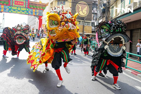 รูป-“เชิดสิงโตสองแผ่นดิน เทิดไท้องค์ราชัน” เฉลิมพระเกียรติในหลวง 73 พรรษา-24