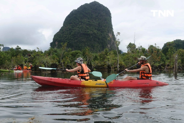 รูป-ตามรอย “Jurassic World” พายคายัคชมธรรมชาติที่ “คลองหรูด” จ.กระบี่-15