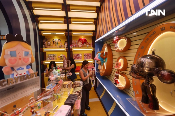 รูป-POP MART เปิดตัว Global Landmark Store แห่งแรกในไทย ริมแม่น้ำเจ้าพระยา ณ ชั้น 7 ICONSIAM-26