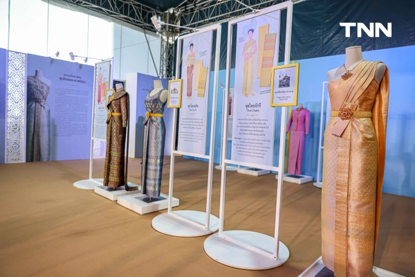 รูป-ชมงานศิลป์คู่แผ่นดินผ่านงาน “แพรพัสตรา บรมราชินีนาถ” ร่วมเฉลิมพระเกียรติสมเด็จพระบรมราชชนนีพันปีหลวง -17