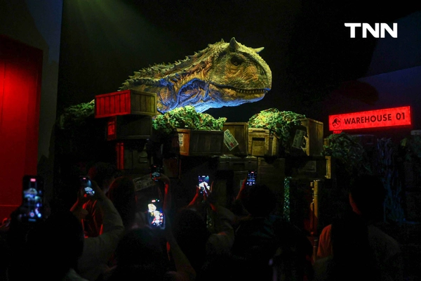 รูป-มุ่งสู่โลกดึกดำบรรพ์ Jurassic World: The Experience อิมเมอร์ซีฟสุดยิ่งใหญ่ท่ามกลางไดโนเสาร์เสมือนจริงใจกลางกรุงเทพฯ -15
