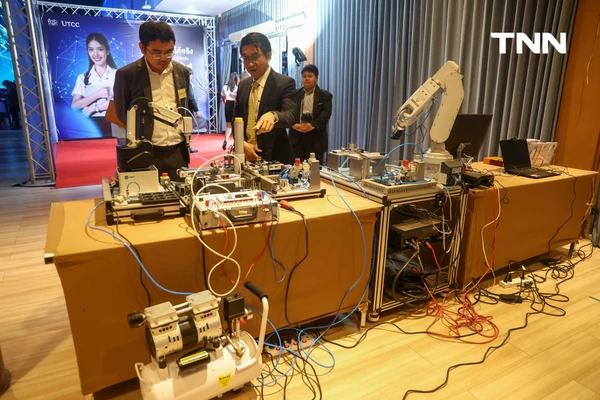 รูป-3 ภาคีผนึกกำลังยกระดับแรงงานไทยด้วย Ai  ร่วมลงนาม MOU พัฒนาทักษะดิจิทัล-9