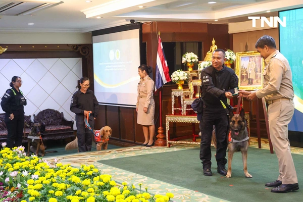 รูป-น้องหมา K9 พร้อมหน่วยงานต่างๆ ร่วมรับ เครื่องหมายเชิดชูเกียรติ “นคราภิรักษ์” กรณีเหตุการณ์แผ่นดินไหว -10