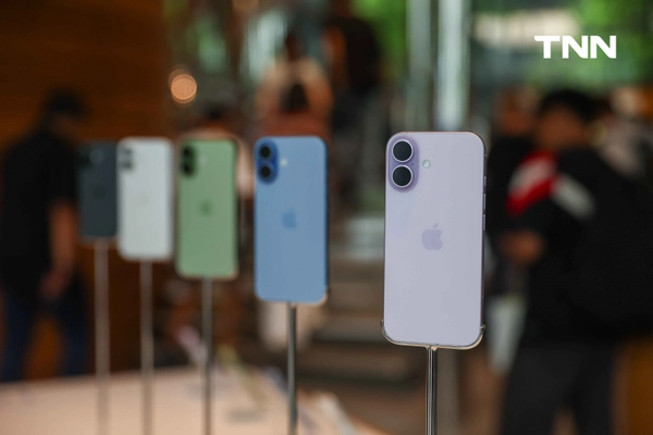 รูป-สาวกไอโฟนรวมตัวคึกคัก เปิดขาย iPhone 17 วันแรก-21