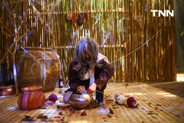 รูป-ครั้งแรก บ้านผีสิงจากหนังดัง “ธี่หยด” บุกโลกจริงที่ “ซีคอน บางแค”เตรียมใจกรี๊ดรับฮาโลวีนก่อนใคร-19