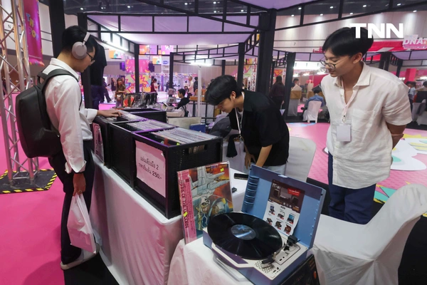 รูป-เริ่มแล้ว ททท. เปิดตัวงาน DNA Travel & Fair 2025 รวบรวม Subculture ไว้แบบจัดเต็มให้ทุกคนได้ค้นหาสไตล์การท่องเที่ยวของตัวเอง-19