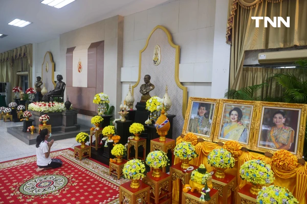 รูป-“ในหลวงรัชกาลที่ 9 ในดวงใจ” ของ ดร.สุเมธ ตันติเวชกุล-18