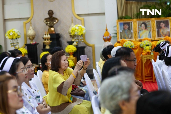 รูป-“ในหลวงรัชกาลที่ 9 ในดวงใจ” ของ ดร.สุเมธ ตันติเวชกุล-4