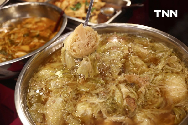 รูป-ไอคอนสยาม - เมืองสุขสยาม กินเจคึกคัก ชูอาหารฟิวชั่น “ฟัวกราส์เจ-สปาเก็ตตี้ซอสหลนน้ำชุบหยำเจ” เปิดมิติใหม่เทศกาลกินเจ-17