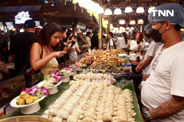 รูป-ไอคอนสยาม - เมืองสุขสยาม กินเจคึกคัก ชูอาหารฟิวชั่น “ฟัวกราส์เจ-สปาเก็ตตี้ซอสหลนน้ำชุบหยำเจ” เปิดมิติใหม่เทศกาลกินเจ-14