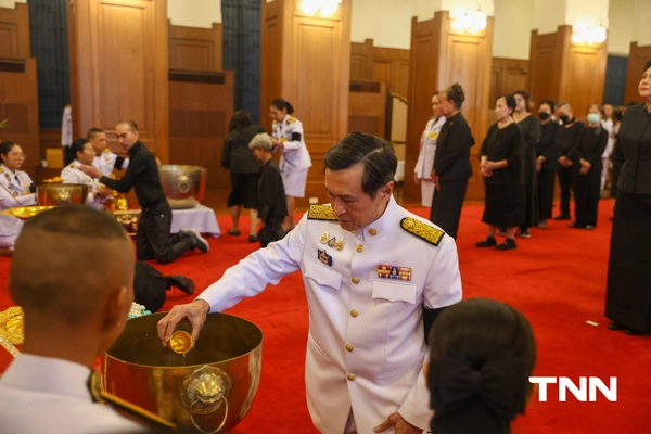 รูป-ประมวลภาพ ขบวนเชิญพระบรมศพ สมเด็จพระพันปีหลวง สู่พระบรมมหาราชวัง-9