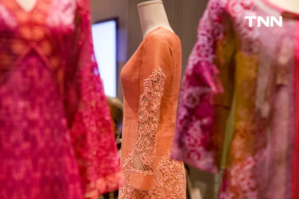 รูป-รำลึกพระมหากรุณาธิคุณด้านผ้าไทย พิพิธภัณฑ์ผ้าฯ เปิดเข้าชมฟรี ตามรอย "ชุดไทยราชนิยม" สะท้อนพระอัจฉริยภาพ ‘สมเด็จพระพันปีหลวง'-35