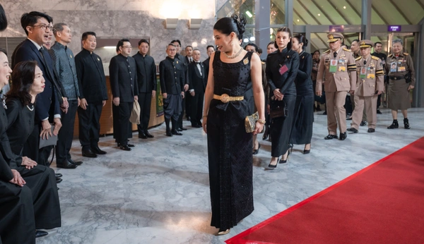 รูป-เจ้าฟ้าสิริวัณณวรีฯ ทอดพระเนตรการแสดงโขนมูลนิธิส่งเสริมศิลปาชีพฯ-7