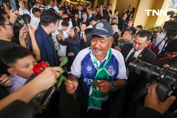 รูป-รมต.ศึกษาธิการ พบ โรงเรียนหมอนทองวิทยา จาก กระแส”หมอนทองฟีเวอร์" สู่การผลักดันการพัฒนาและส่งเสริมการกีฬาในโรงเรียนที่ด้อยโอกาส-12