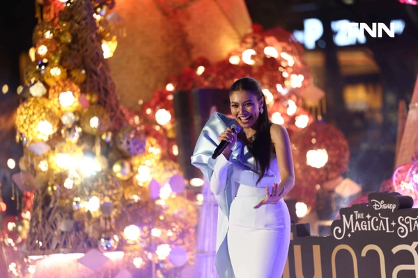 รูป-เที่ยวงานภาคเหนือหน้าหนาว “เทศกาลสีสันกาสะลอง 2025” ชม “ต้นคริสต์มาสหมอกพันวา” ถ่ายทอดอัตลักษณ์ของ 4 ชนเผ่าจากยอดดอยสูง-12