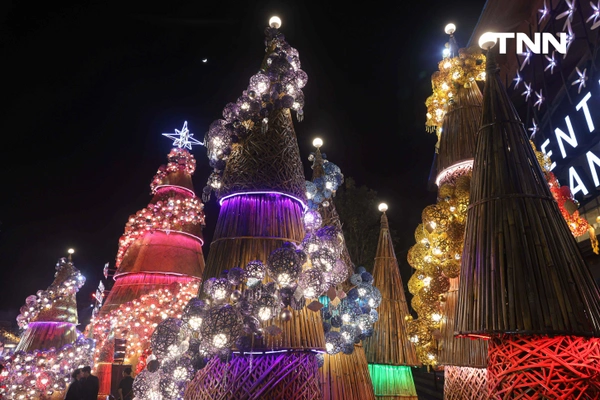 รูป-เที่ยวงานภาคเหนือหน้าหนาว “เทศกาลสีสันกาสะลอง 2025” ชม “ต้นคริสต์มาสหมอกพันวา” ถ่ายทอดอัตลักษณ์ของ 4 ชนเผ่าจากยอดดอยสูง-28